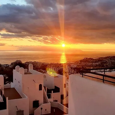 Ocean View Apartment *